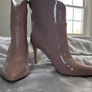 Nine West paten beige bootie size 10